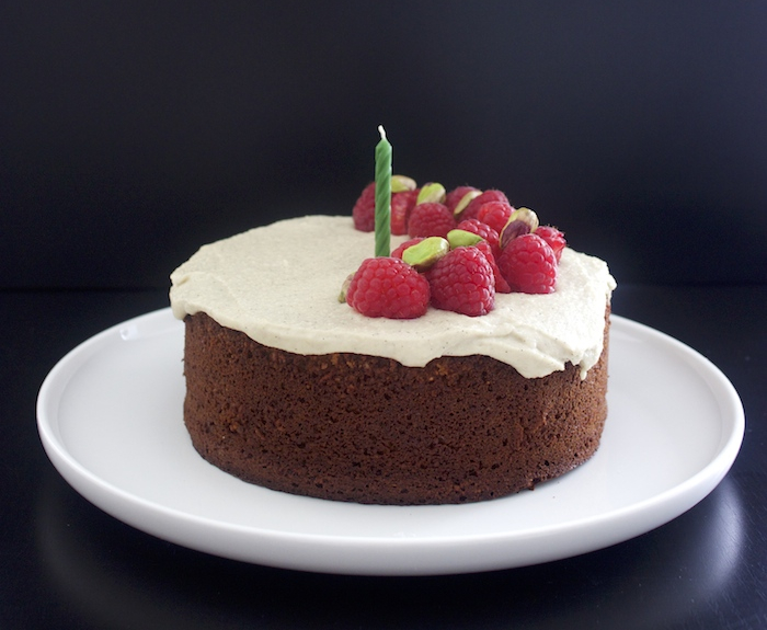 Birthday-almond-cake